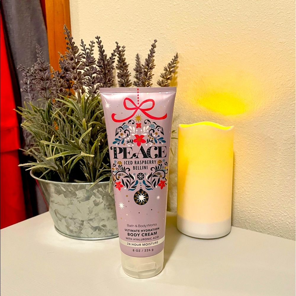 Iced Raspberry Bellini Lotion 🌸